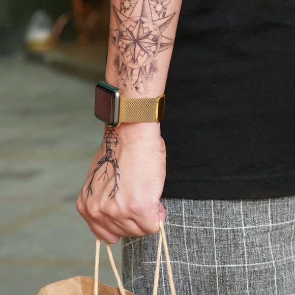 NEW Gold Magnetic Loop Band For Apple Watch - Picture 3 of 4